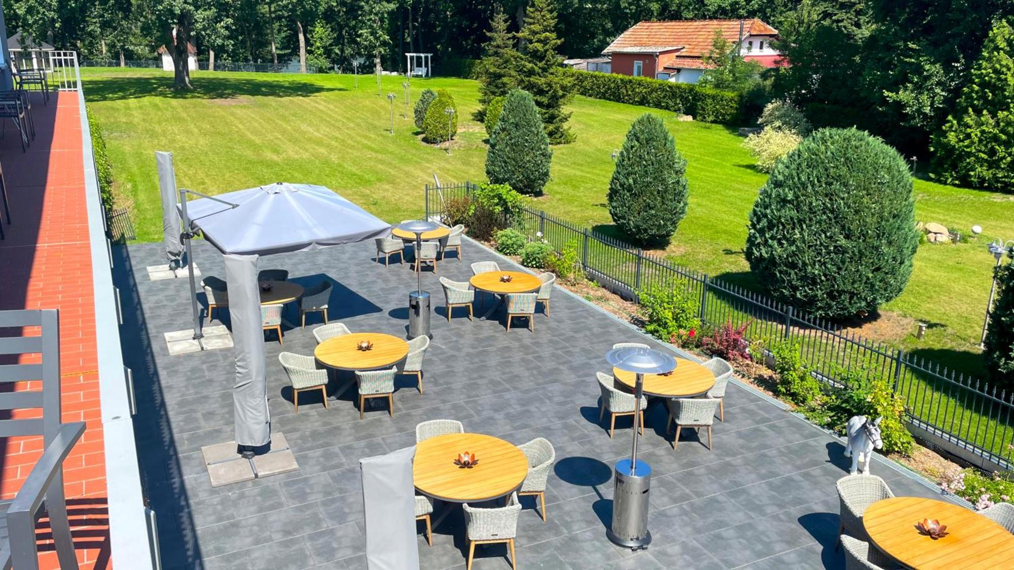 Seehotel Louise Dannenwalde Buitenkant foto
