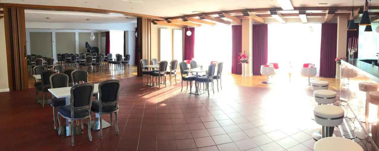 Seehotel Louise Dannenwalde Buitenkant foto
