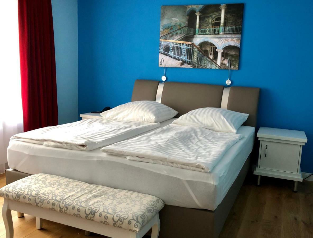 Seehotel Louise Dannenwalde Buitenkant foto