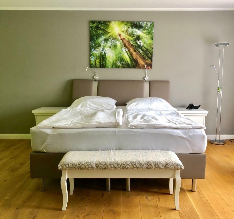 Seehotel Louise Dannenwalde Buitenkant foto